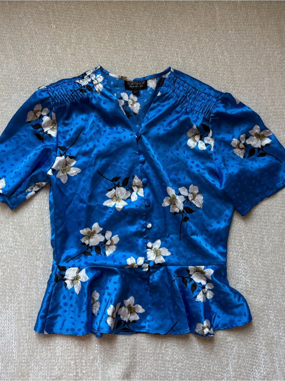 topshop satin floral fitted button down short sleeve blouse